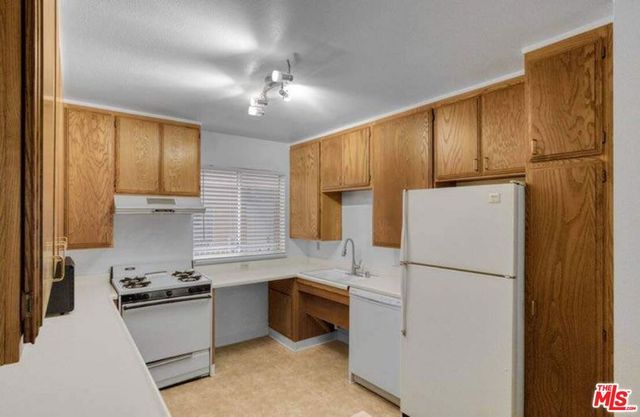 11508 Moorpark Street, North Hollywood, CA 91602