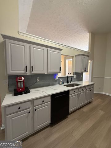 2214 Oakland Farm Drive, Lawrenceville, GA 30044