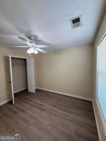 2214 Oakland Farm Drive, Lawrenceville, GA 30044
