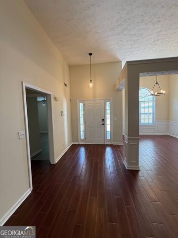 2214 Oakland Farm Drive, Lawrenceville, GA 30044