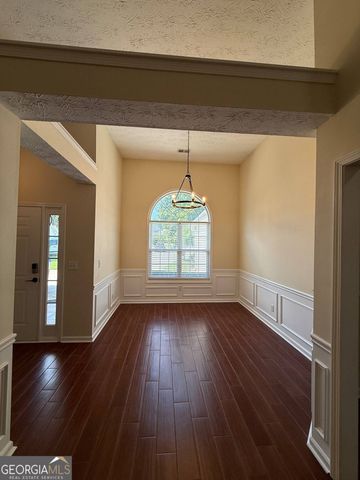2214 Oakland Farm Drive, Lawrenceville, GA 30044