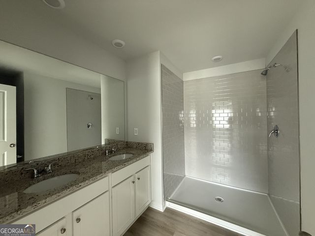 156 Village Green Drive, Adairsville, GA 30103