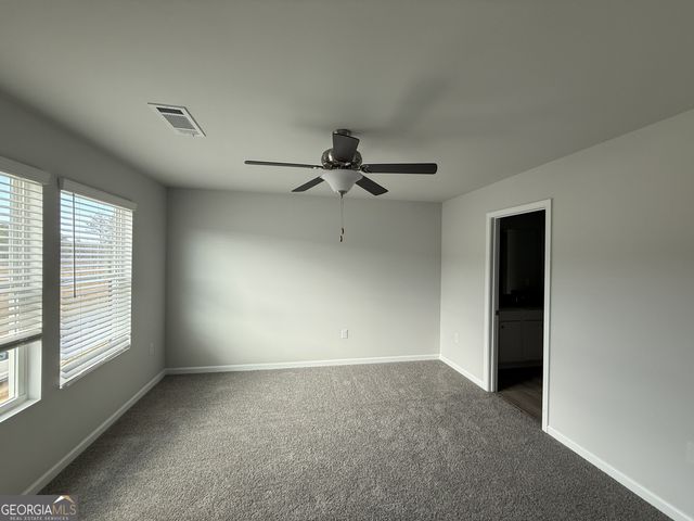 156 Village Green Drive, Adairsville, GA 30103