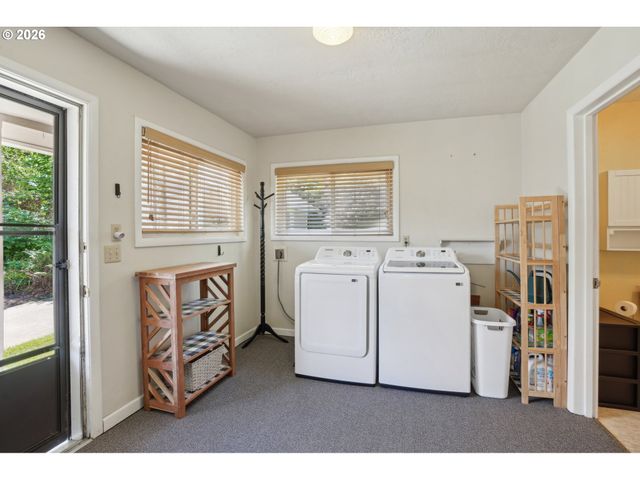 710 11TH St, Oregon City, OR 97045