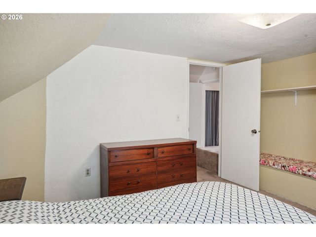 710 11TH St, Oregon City, OR 97045