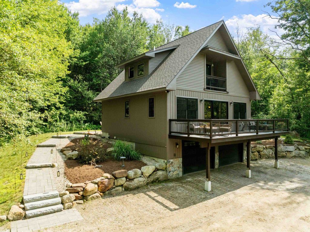 76 River Street, Ashland, NH 03217