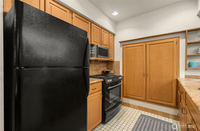 1627 California Avenue SW ##1, Seattle, WA 98116