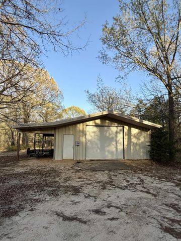 776 Hargrove Rd Road, Texarkana, AR 71854