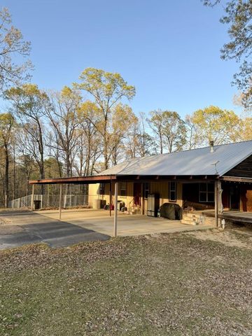 776 Hargrove Rd Road, Texarkana, AR 71854