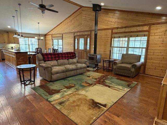 776 Hargrove Rd Road, Texarkana, AR 71854