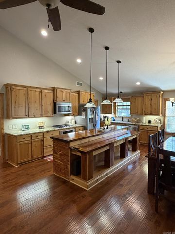 776 Hargrove Rd Road, Texarkana, AR 71854