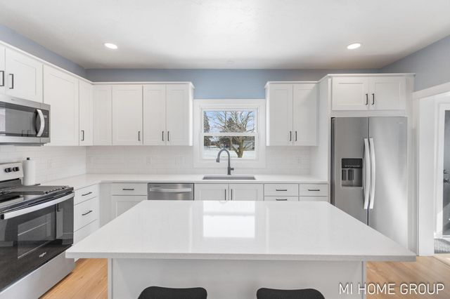 4958 136th Avenue, Manlius Twp, MI 49419