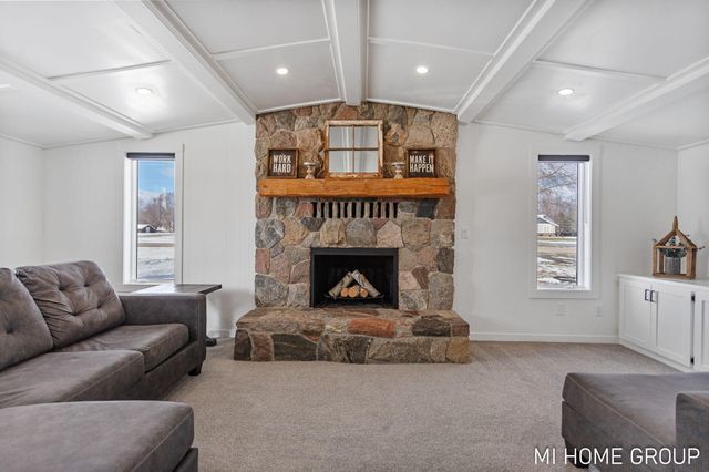 4958 136th Avenue, Manlius Twp, MI 49419