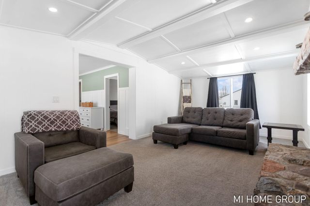 4958 136th Avenue, Manlius Twp, MI 49419