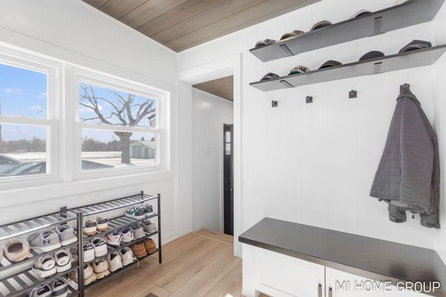 4958 136th Avenue, Manlius Twp, MI 49419