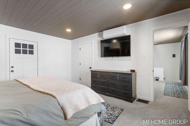 4958 136th Avenue, Manlius Twp, MI 49419