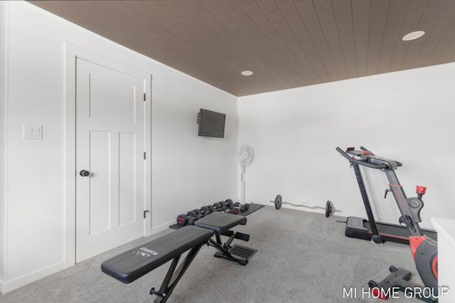 4958 136th Avenue, Manlius Twp, MI 49419