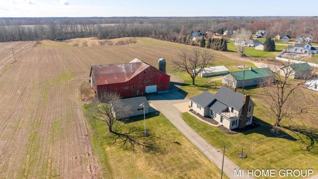 4958 136th Avenue, Manlius Twp, MI 49419