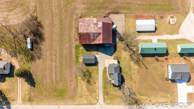 4958 136th Avenue, Manlius Twp, MI 49419