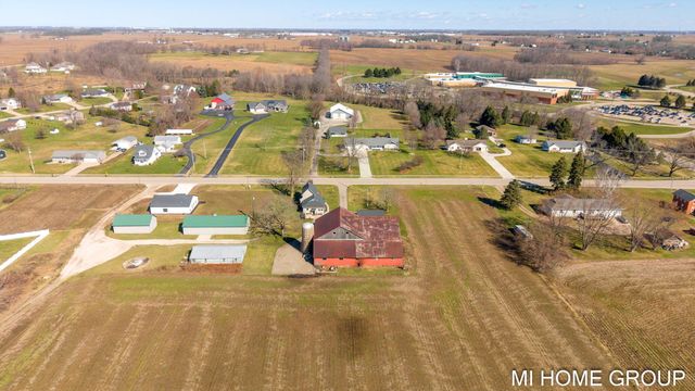 4958 136th Avenue, Manlius Twp, MI 49419