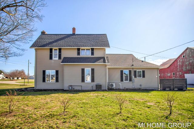 4958 136th Avenue, Manlius Twp, MI 49419