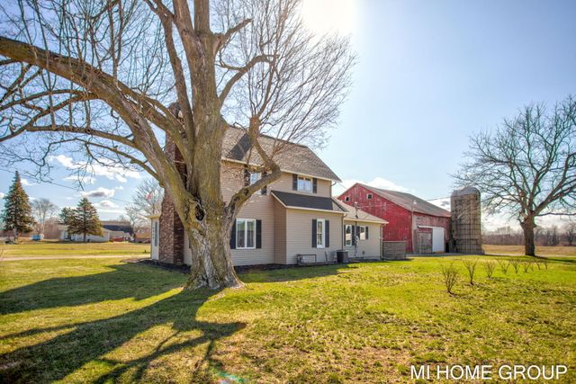 4958 136th Avenue, Manlius Twp, MI 49419