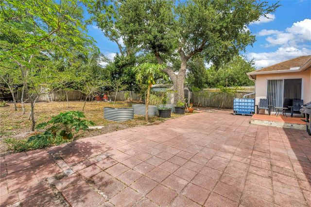 10905 61ST AVENUE, Seminole, FL 33772