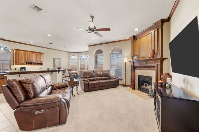 7921 Shady Oaks Drive, North Richland Hills, TX 76182