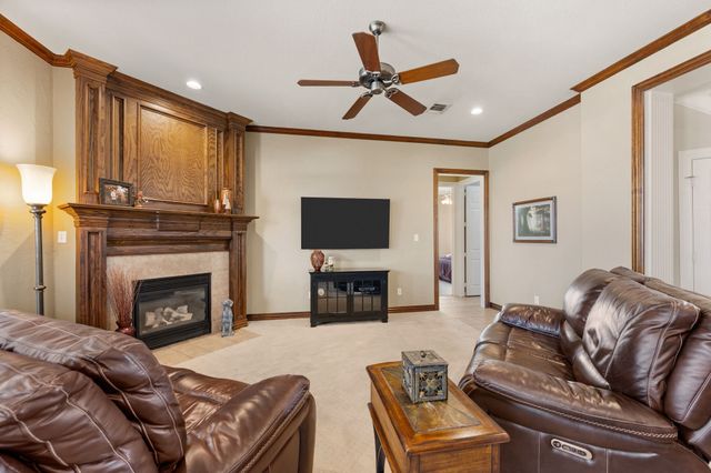 7921 Shady Oaks Drive, North Richland Hills, TX 76182