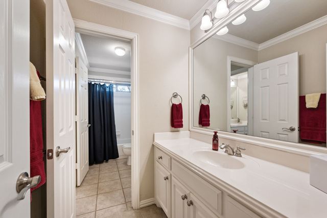 7921 Shady Oaks Drive, North Richland Hills, TX 76182