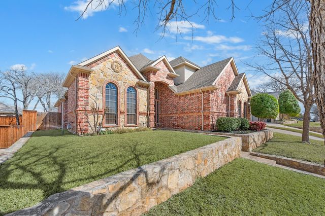 7921 Shady Oaks Drive, North Richland Hills, TX 76182