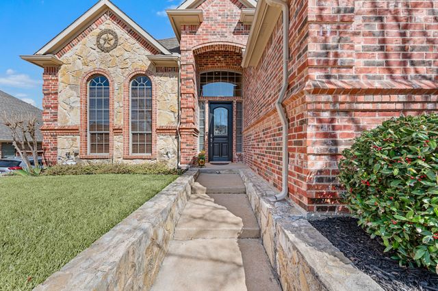 7921 Shady Oaks Drive, North Richland Hills, TX 76182