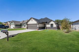 924 Colorado River Drive, Granbury, TX 76048