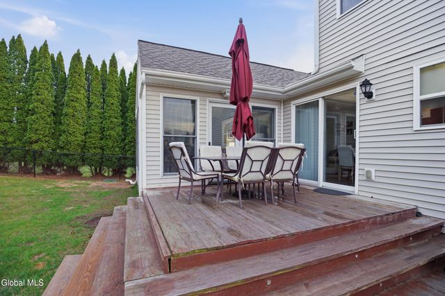 208 Springdale Way, Rotterdam, NY 12306