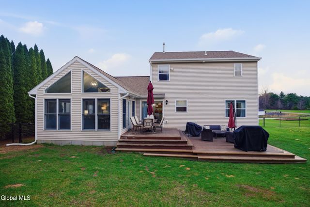 208 Springdale Way, Rotterdam, NY 12306