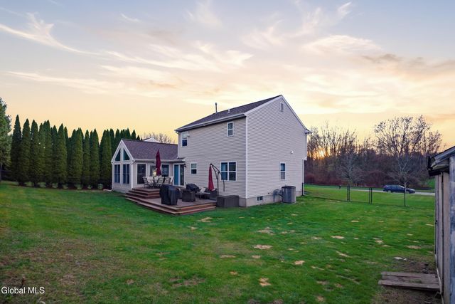 208 Springdale Way, Rotterdam, NY 12306