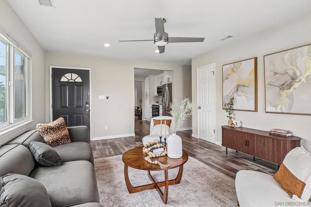 4410 Carib Ct, San Diego, CA 92117 — photo 2