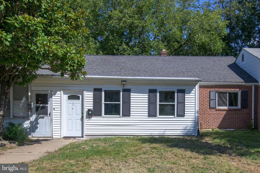 212 LAMBSON LN, New Castle, DE 19720