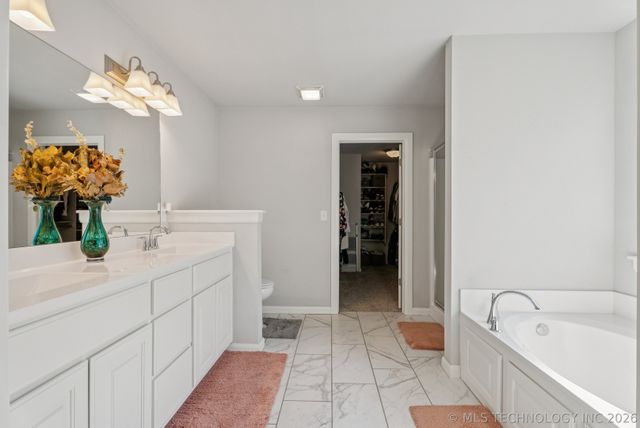 5130 S Walnut Creek Drive W, Sand Springs, OK 74063