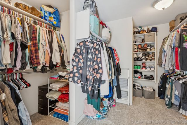 5130 S Walnut Creek Drive W, Sand Springs, OK 74063