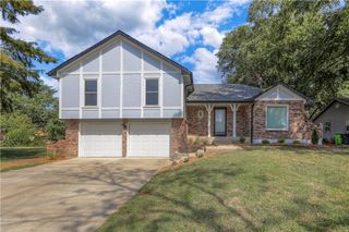 8402 Spring Valley Road, Belton, MO 64012