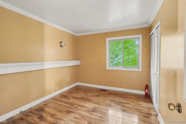 5521 Continental Road, Grand Blanc, MI 48439