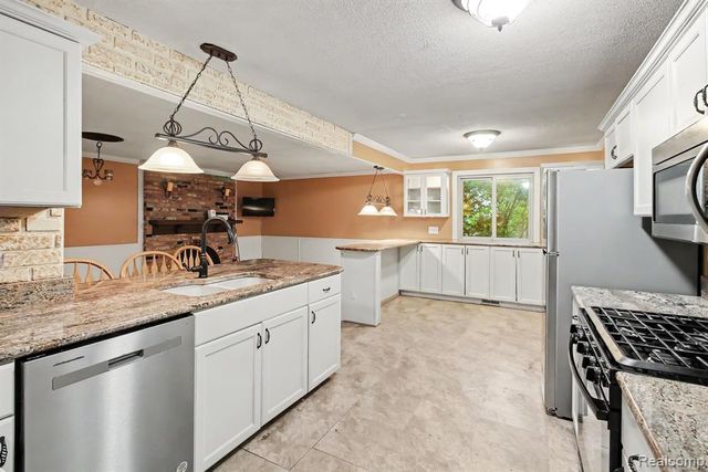 5521 Continental Road, Grand Blanc, MI 48439