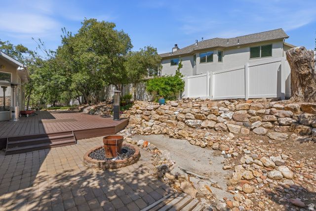 1927 E BEAR CREEK DR, Draper, UT 84020