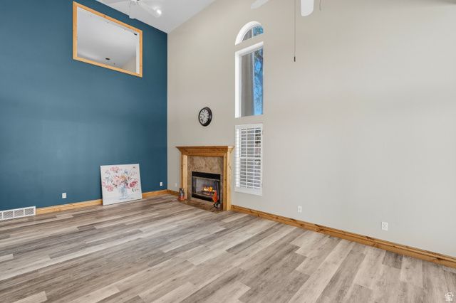 1927 E BEAR CREEK DR, Draper, UT 84020