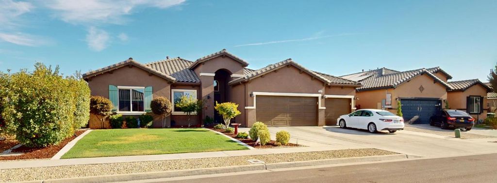 Image 1 of property listing at 16149 W Ashli Avenue, Kerman, CA 93630