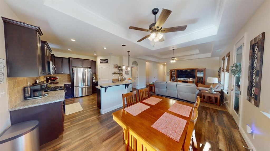 Image 12 of property listing at 16149 W Ashli Avenue, Kerman, CA 93630