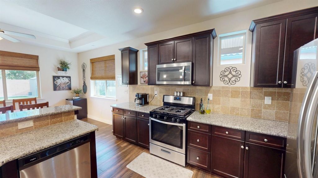 Image 18 of property listing at 16149 W Ashli Avenue, Kerman, CA 93630