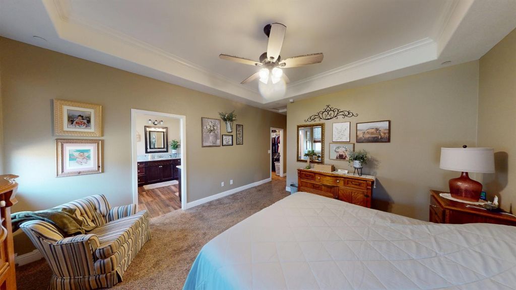 Image 25 of property listing at 16149 W Ashli Avenue, Kerman, CA 93630
