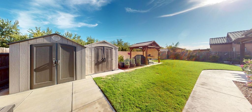 Image 35 of property listing at 16149 W Ashli Avenue, Kerman, CA 93630